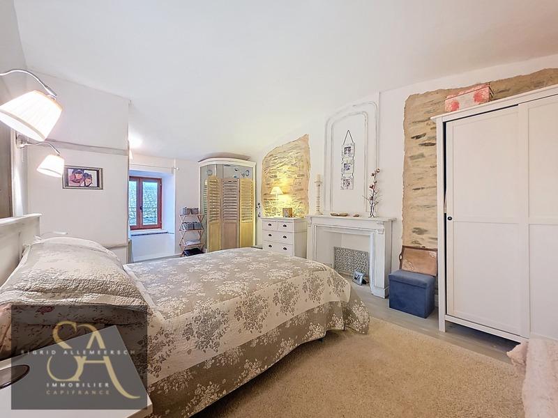 Maison de village - 77 m² - 6 pièces