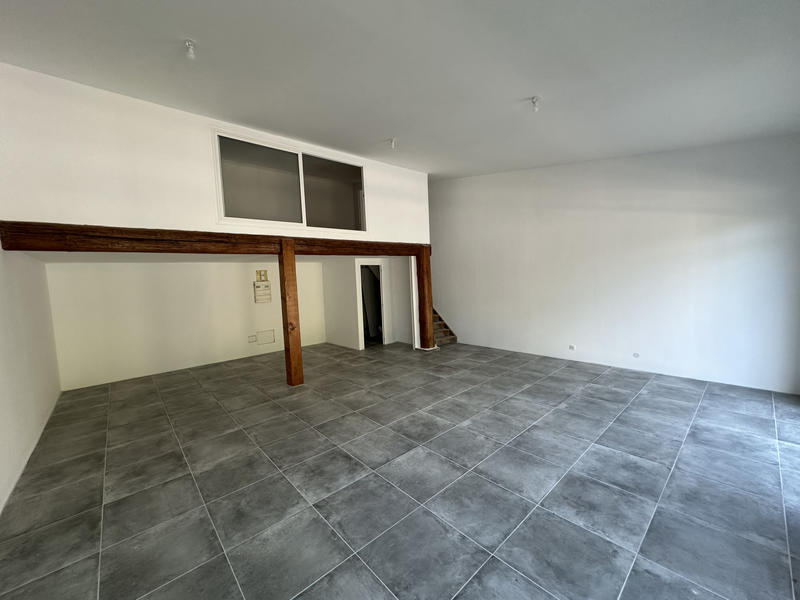 Local commercial - 1 436 m²