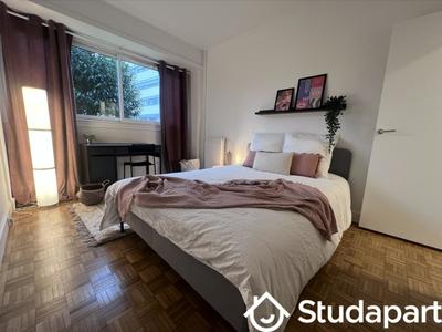 Chambre - 11 m² - 1 pièce