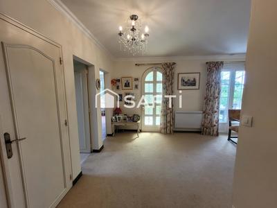 Propriété - 185 m² - 7 pièces