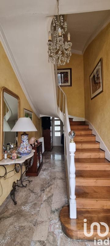 Maison - 364 m² - 12 pièces