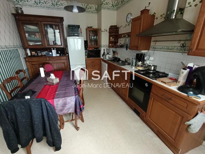 Maison - 298 m² - 14 pièces