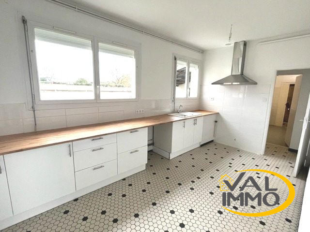 Maison - 90 m² - 3 pièces