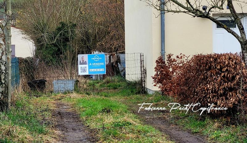 Terrain constructible - 2 092 m²