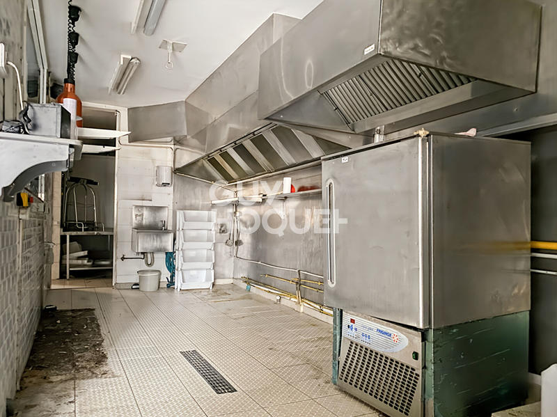 Local commercial - 220 m²