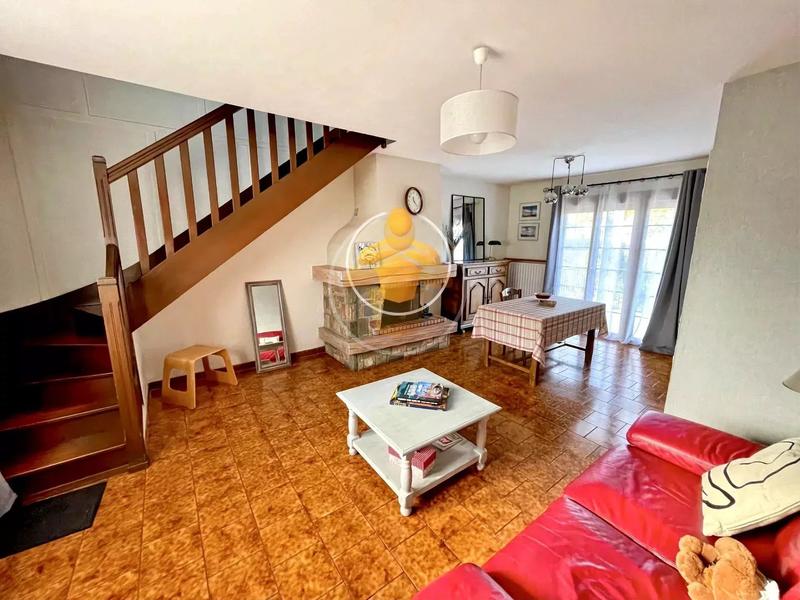 Maison - 100 m² - 6 pièces