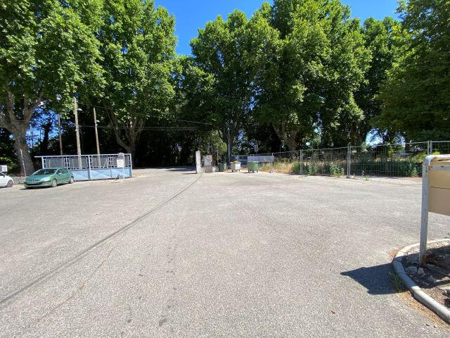 Local commercial - 104 m² - 3 pièces