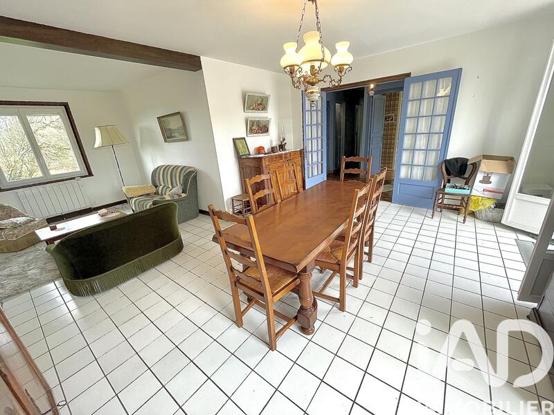 Maison - 111 m² - 6 pièces