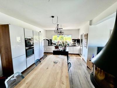 Maison - 175 m² - 7 pièces