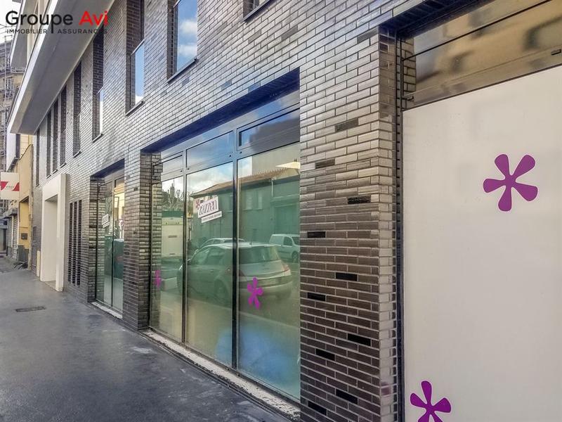 Local commercial - 115 m²