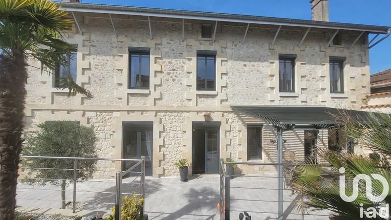 Maison - 344 m² - 16 pièces