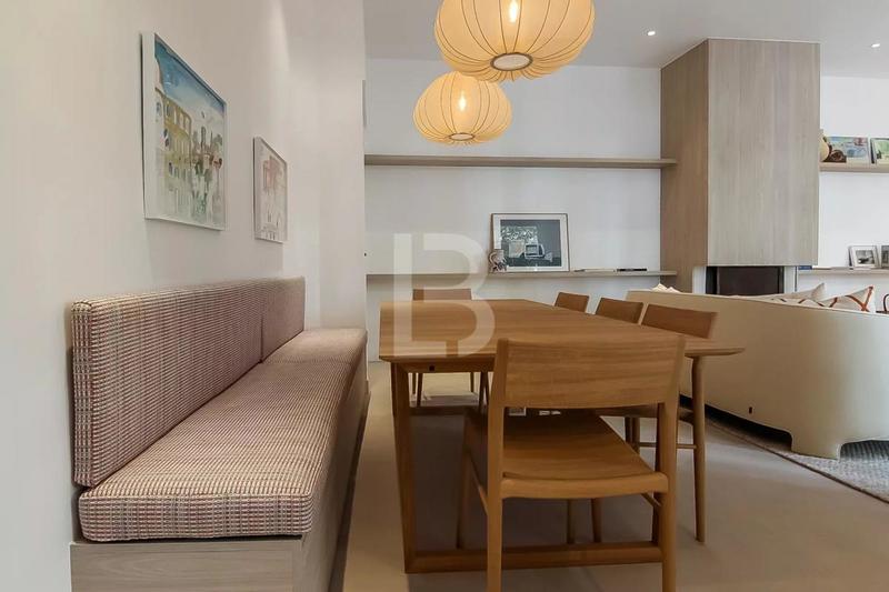 Maison de ville - 131 m² - 5 pièces