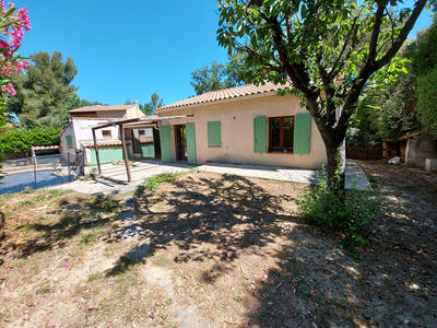 Maison - 88 m² - 6 pièces