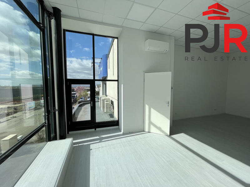 Local d'activités - 1 375 m²