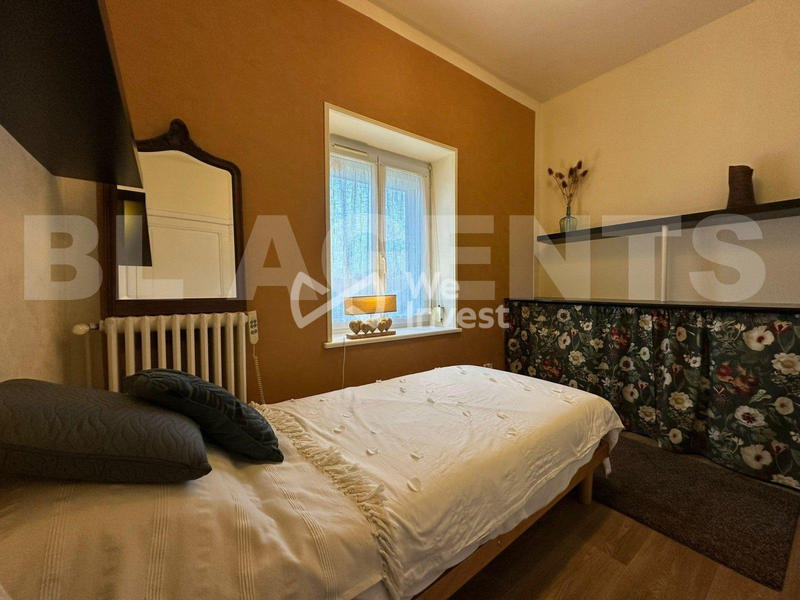 Maison - 247 m² - 10 pièces