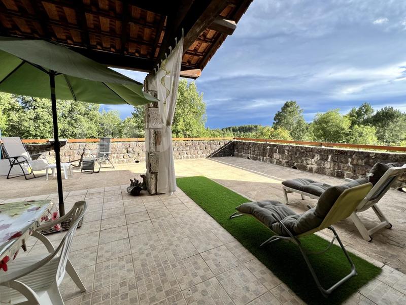 Propriété - 430 m² - 20 pièces