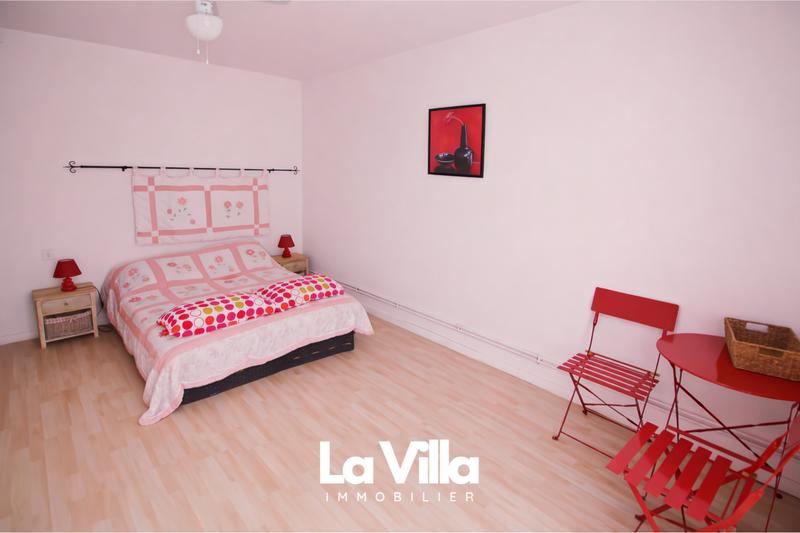 Maison - 366 m² - 14 pièces