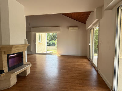 Maison - 168 m² - 7 pièces