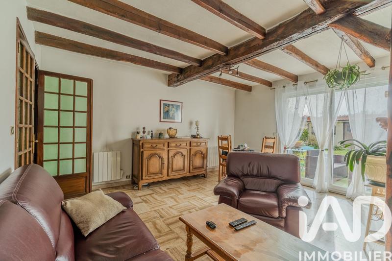 Maison - 99 m² - 5 pièces