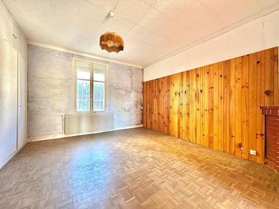 Maison - 93 m² - 4 pièces