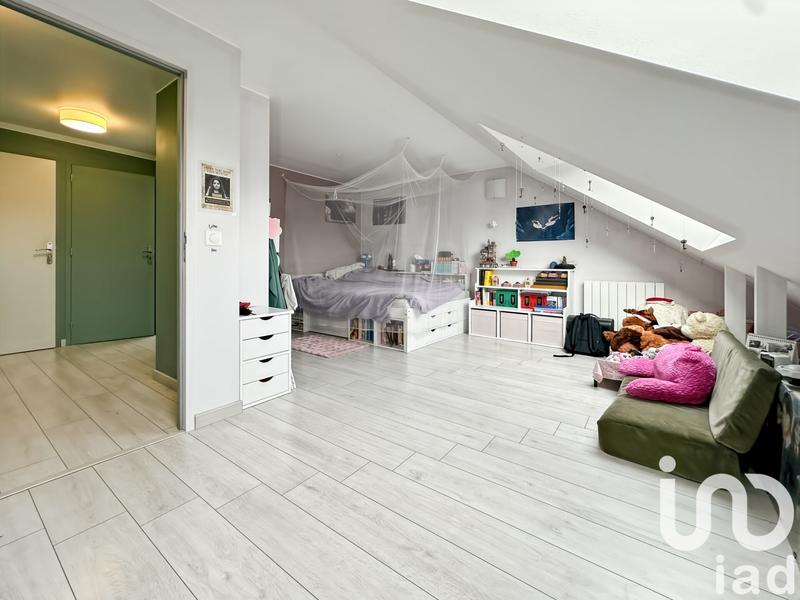 Maison - 289 m² - 9 pièces