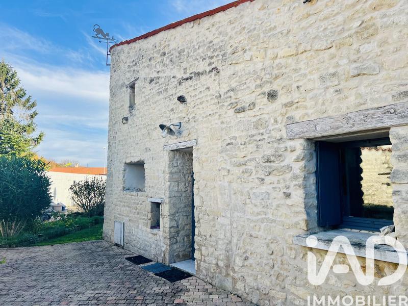 Maison - 200 m² - 9 pièces