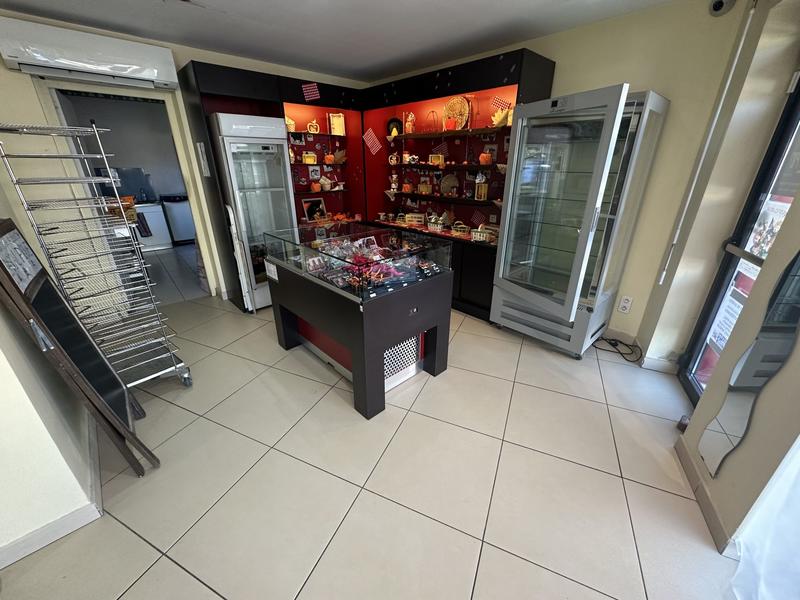 Fonds de commerce - 122 m²