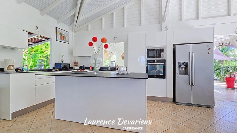 Maison de bois - 150 m² - 4 pièces