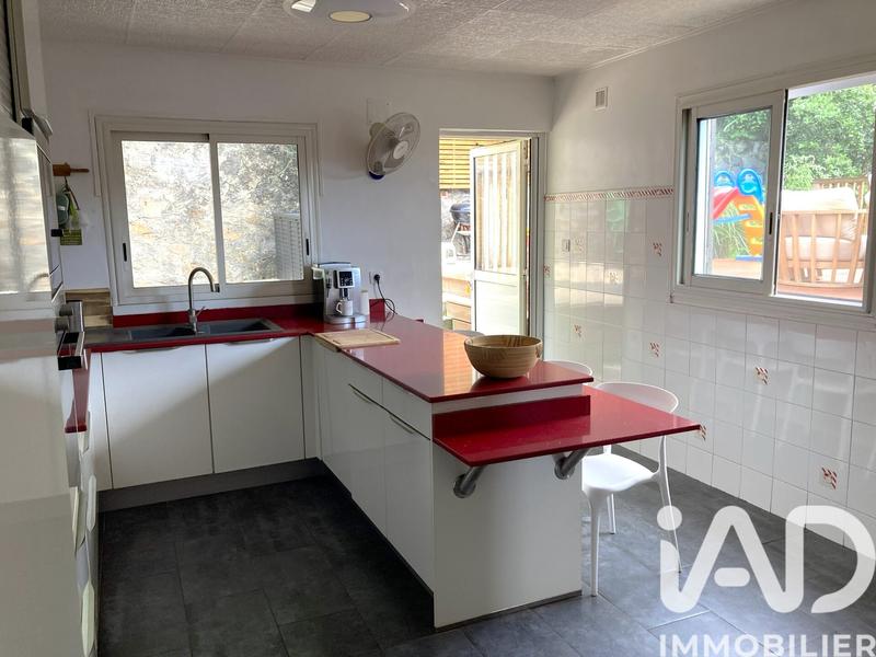 Maison - 214 m² - 8 pièces