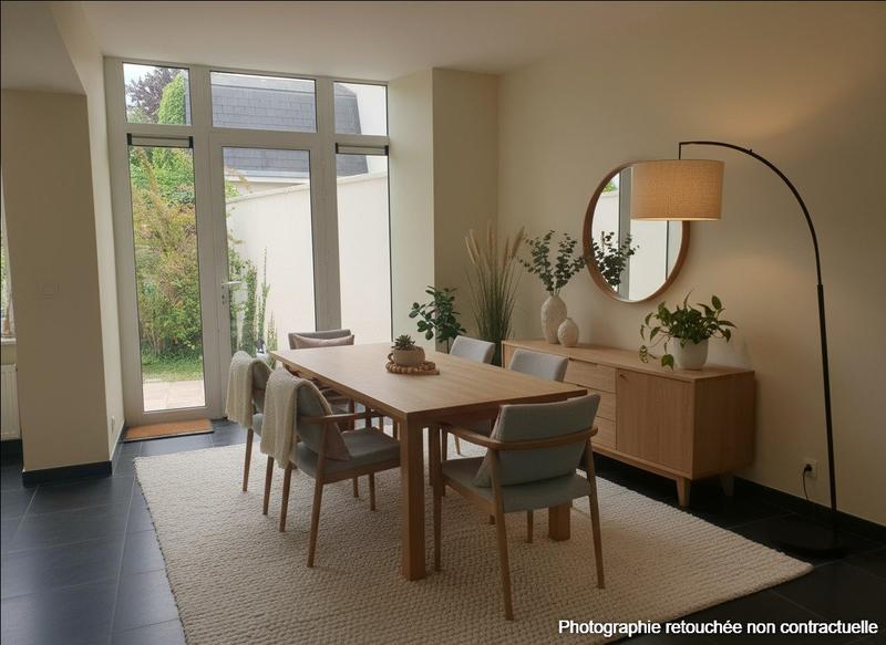 Maison - 214 m² - 8 pièces