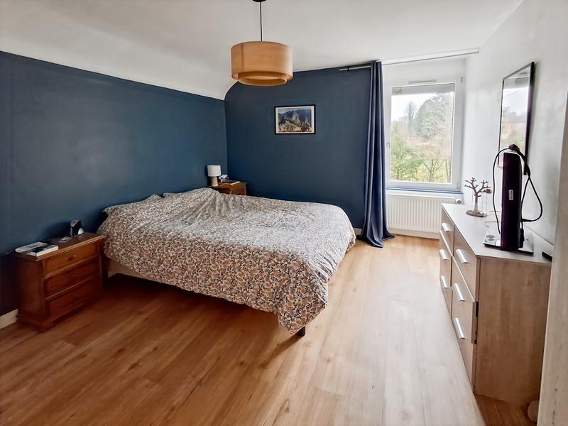 Maison - 185 m² - 7 pièces