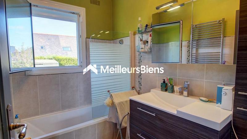 Maison - 137 m² - 6 pièces