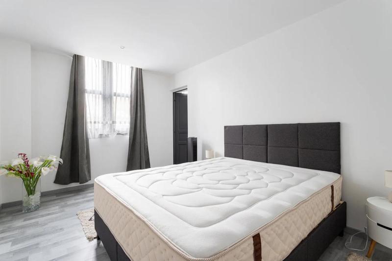 Maison d'architecte - 285 m² - 12 pièces