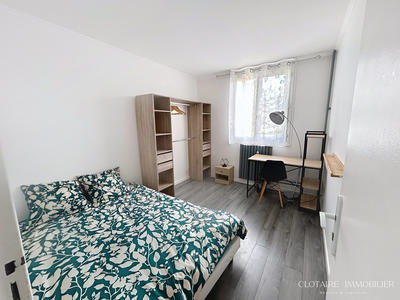 Appartement - 93 m² - 5 pièces