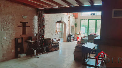 Maison de village - 220 m² - 7 pièces