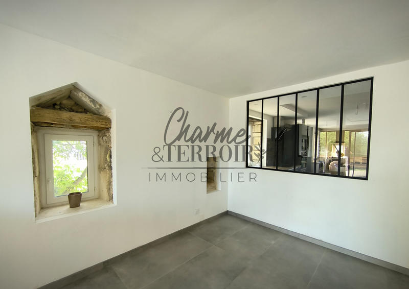 Mas - 180 m² - 6 pièces