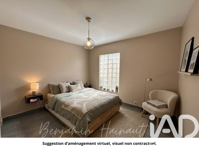 Maison - 255 m² - 10 pièces