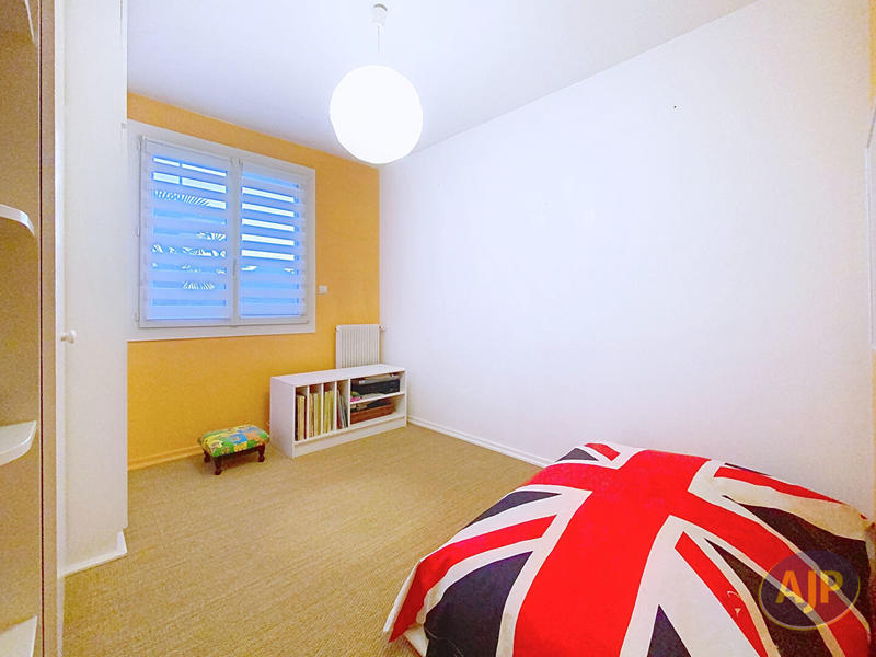 Maison - 106 m² - 6 pièces