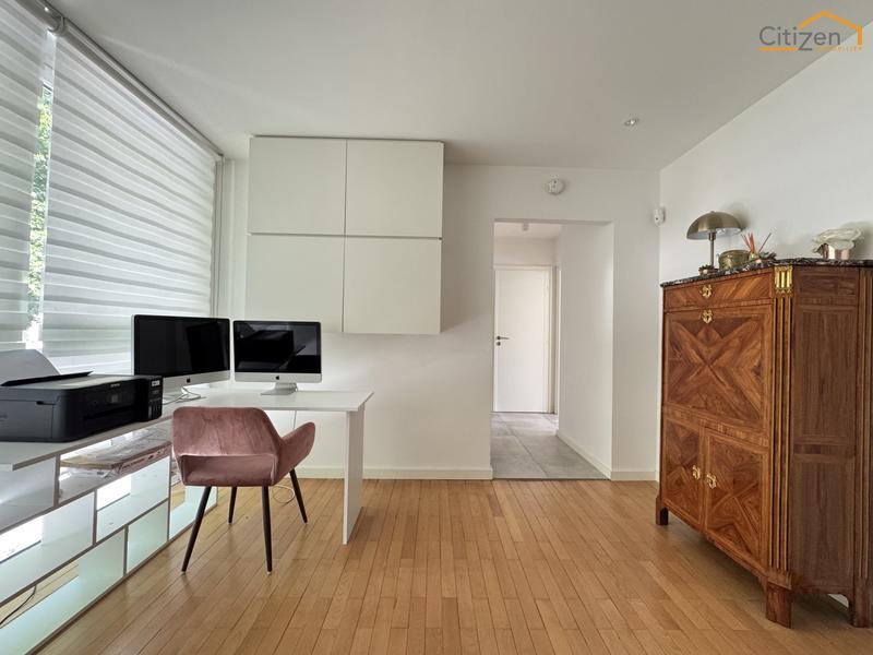 Villa - 212 m² - 6 pièces