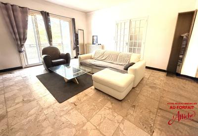 Maison - 99 m² - 5 pièces