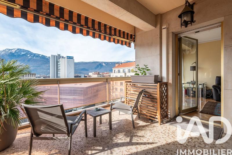 Appartement - 129 m² - 3 pièces