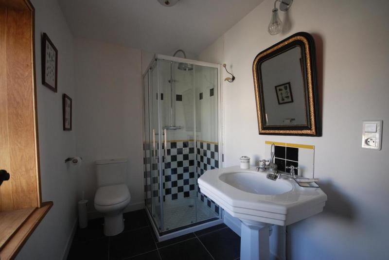 Maison - 218 m² - 7 pièces