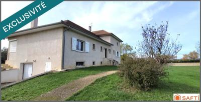 Maison - 273 m² - 11 pièces