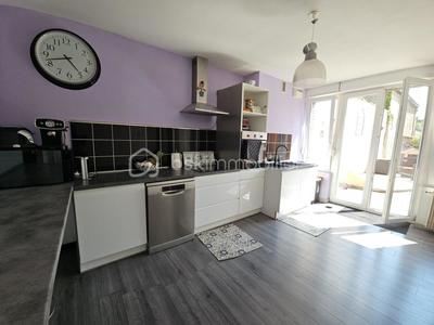 Maison - 163 m² - 7 pièces