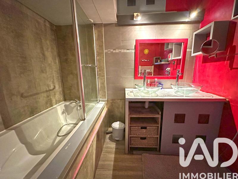 Maison - 180 m² - 6 pièces