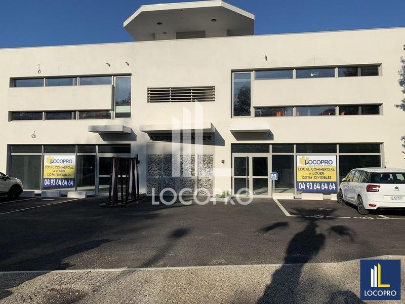 Local commercial - 1 207 m²
