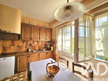 Maison - 195 m² - 7 pièces