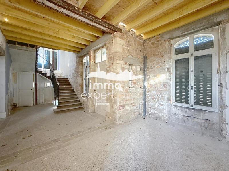 Maison - 170 m² - 8 pièces