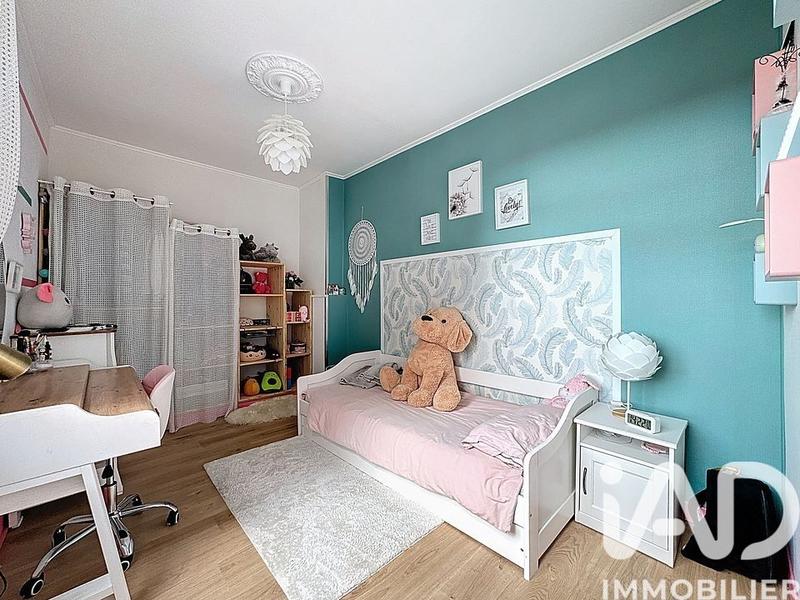 Maison - 247 m² - 10 pièces