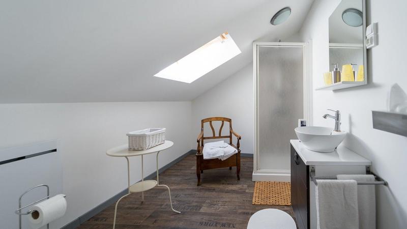 Maison - 360 m² - 10 pièces